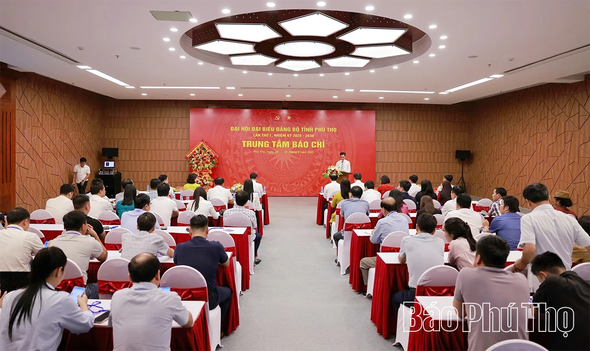 Khai trương Trung tâm Báo chí phục vụ Đại hội Đảng bộ tỉnh