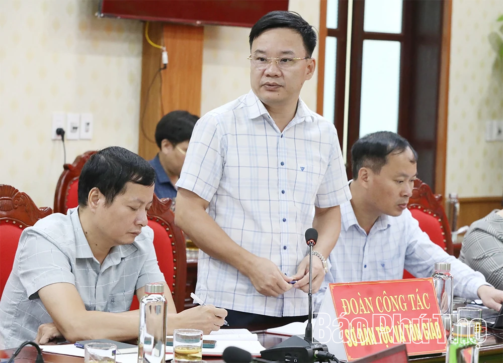 Kiểm tra việc triển khai các Chương trình mục tiêu quốc gia và công tác dân tộc, tôn giáo tại 14 xã