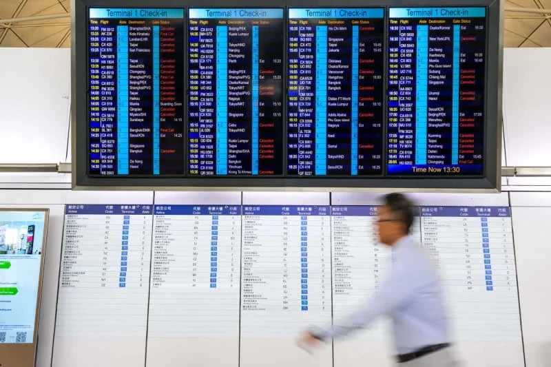 Siêu bão Ragasa làm tê liệt hàng loạt đường bay ở châu Á