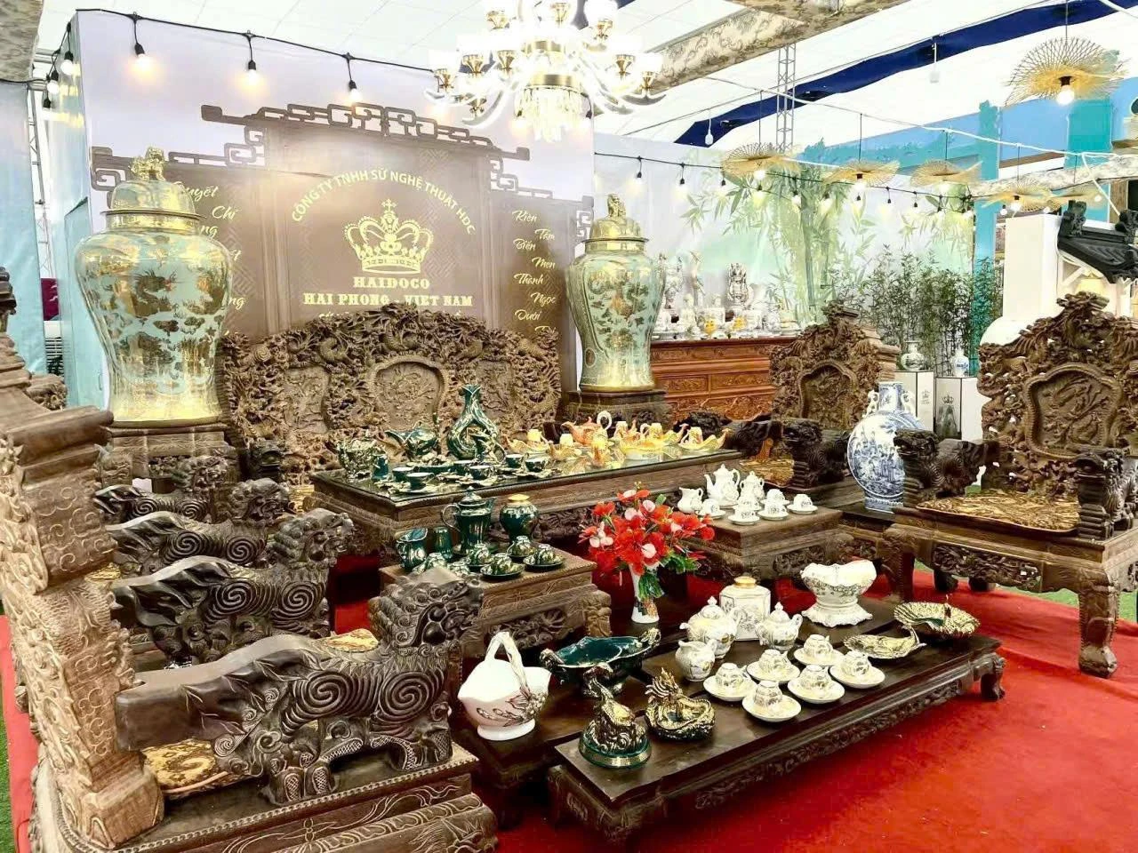 Các sản phẩm giới thiệu của Tâm Linh Việt tại triển lãm 80 năm