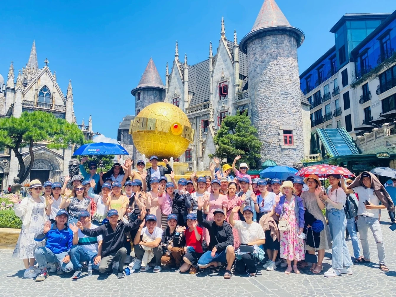 DANATICKET.COM - nền tảng đặt vé Bà Nà Hills 2025 thông minh