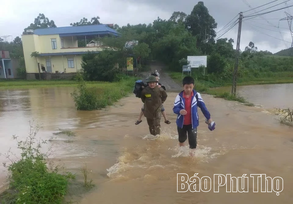 Khẩn trương khắc phục hậu quả mưa lũ, trượt sạt
