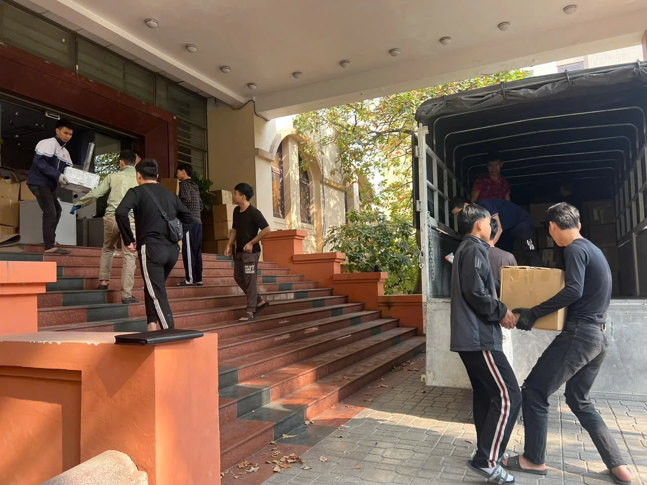 Dịch vụ chuyển nhà trọn gói Hà Nội tại chuyển nhà Thành Hưng