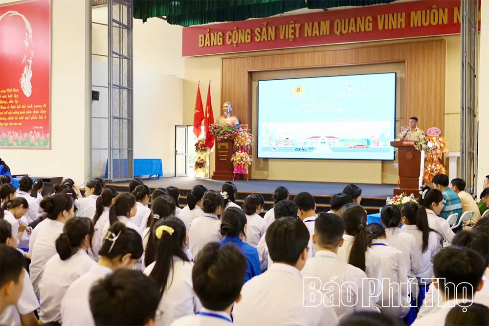 Tăng cường xử lý học sinh, sinh viên vi phạm trật tự an toàn giao thông