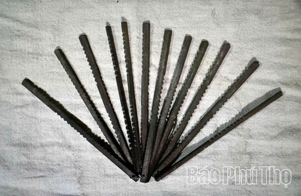 Về Mường Cúc xem Lịch Doi