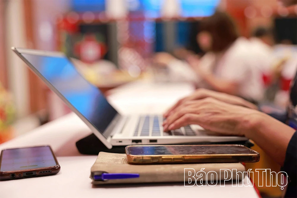 “Hậu trường” thông tin Đại hội