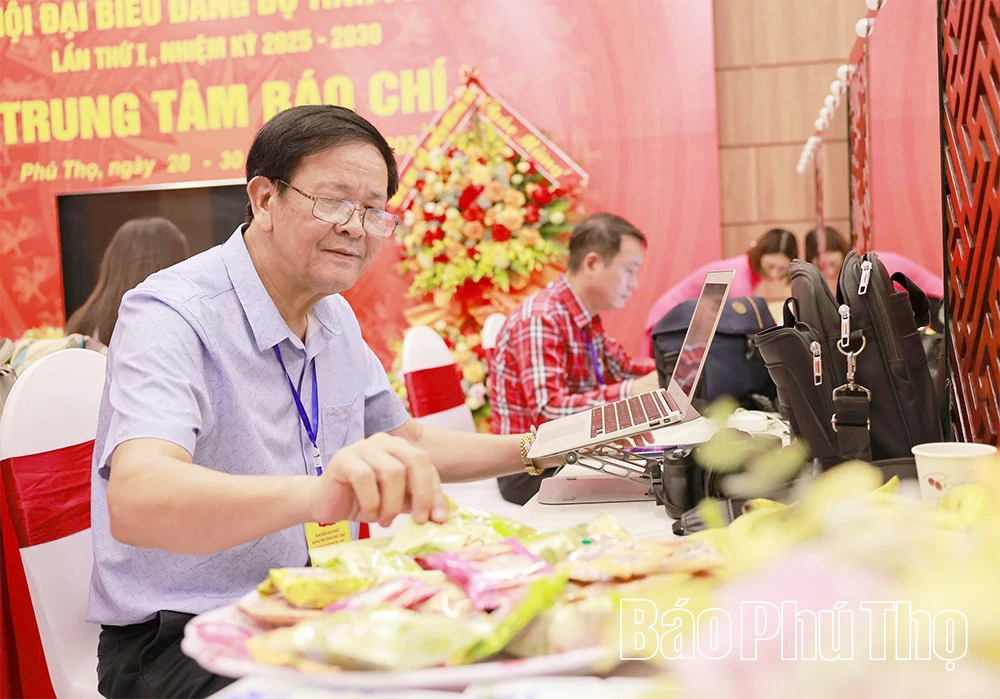 “Hậu trường” thông tin Đại hội