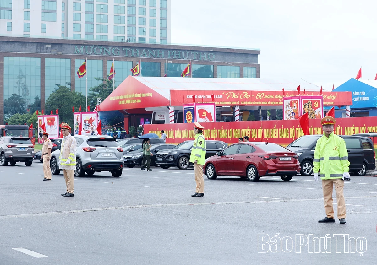 Hân hoan ngày hội lớn