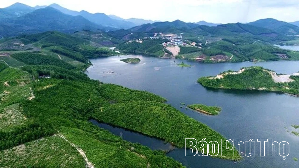 Du lịch Đất Tổ - làm gì để giữ khách quanh năm?