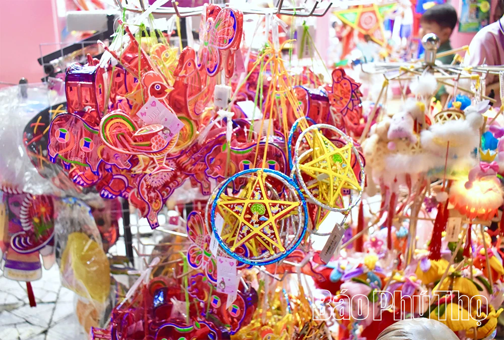 Mỗi món đồ chơi, một “mảnh” Trung thu