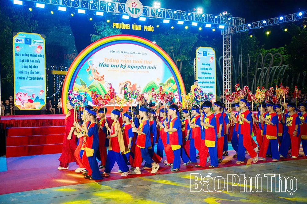 Rộn ràng Đêm hội Trăng Rằm 2025 tại phường Vĩnh Phúc