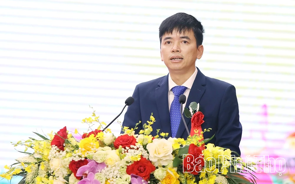 Khát vọng cống hiến - sức mạnh thi đua yêu nước trên Đất Tổ