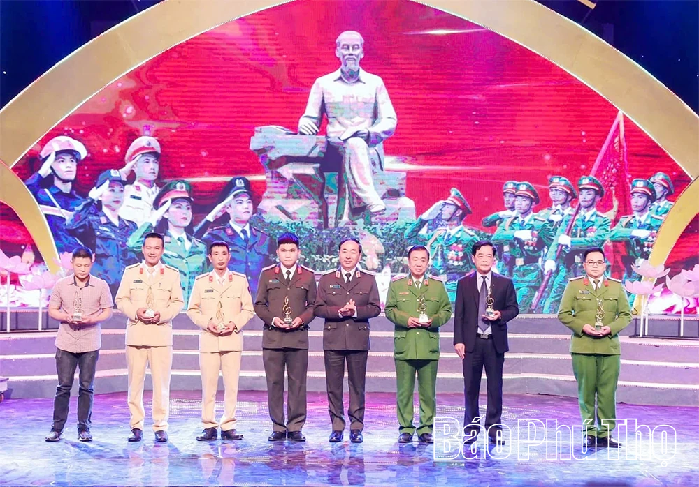 Người chiến sỹ áo vàng nơi “đèo mây, đèo gió”