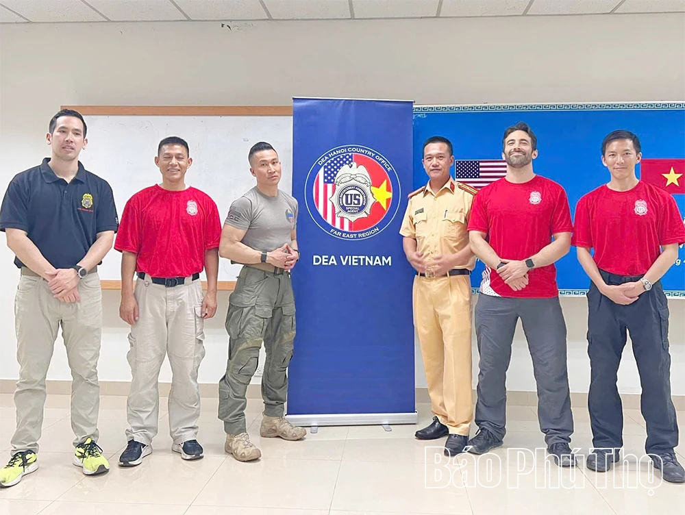 Người chiến sỹ áo vàng nơi “đèo mây, đèo gió”