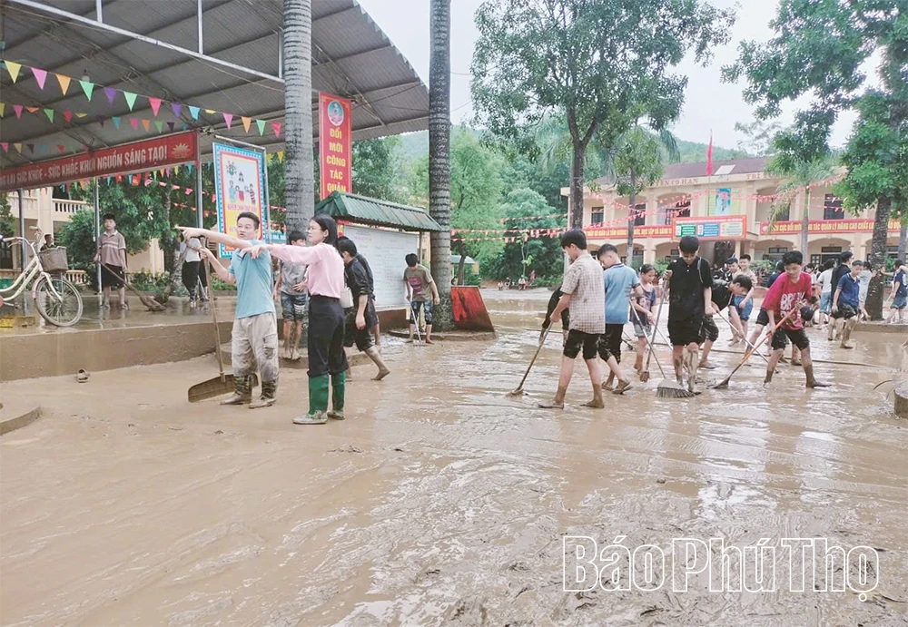 Gần 7,5 tỷ đồng thiệt hại do bão số 10 gây ra tại các cơ sở giáo dục