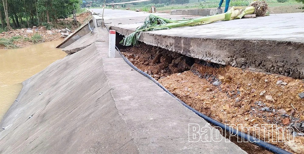 Nhiều tuyến đường dân sinh cần được khẩn trương sửa chữa sau bão