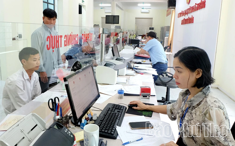 Từng bước thực hiện mô hình chính quyền hai cấp gắn với chuyển đổi số