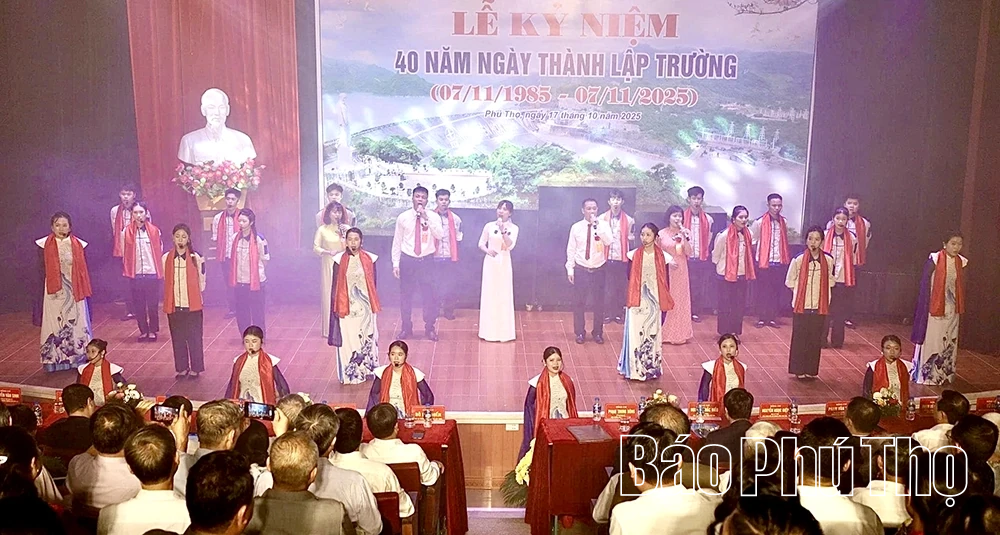 Kỷ niệm 40 năm thành lập Trường Cao đẳng nghề Sông Đà