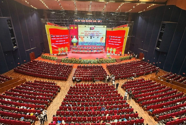 Khai mạc Đại hội đại biểu Đảng bộ Chính phủ lần thứ I