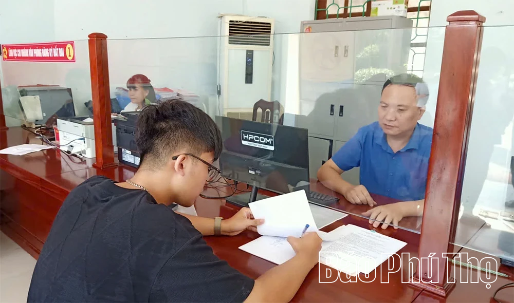 Đổi mới trong cấp sổ đỏ tại xã, phường