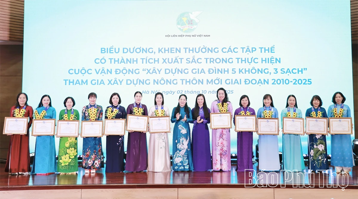 Phụ nữ Phú Thọ khẳng định vai trò chủ động, sáng tạo trong tham gia xây dựng Đảng, chính quyền