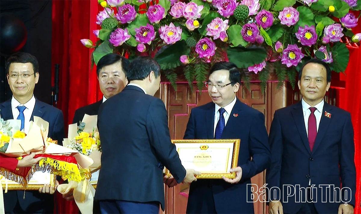 Trao giải Cuộc thi chính luận bảo vệ nền tảng tư tưởng của Đảng