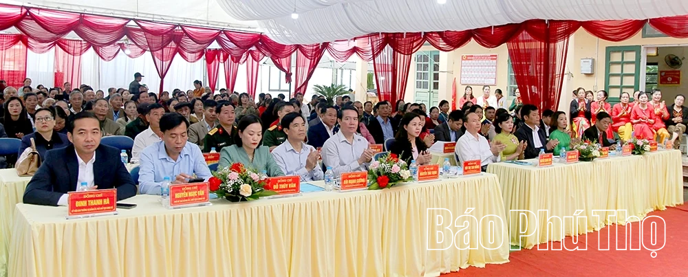 Phó Chủ tịch Ủy ban MTTQ tỉnh Bùi Thị Thu Hằng dự Ngày hội Đại đoàn kết toàn dân tộc tại Khu dân cư Đồng Tiến