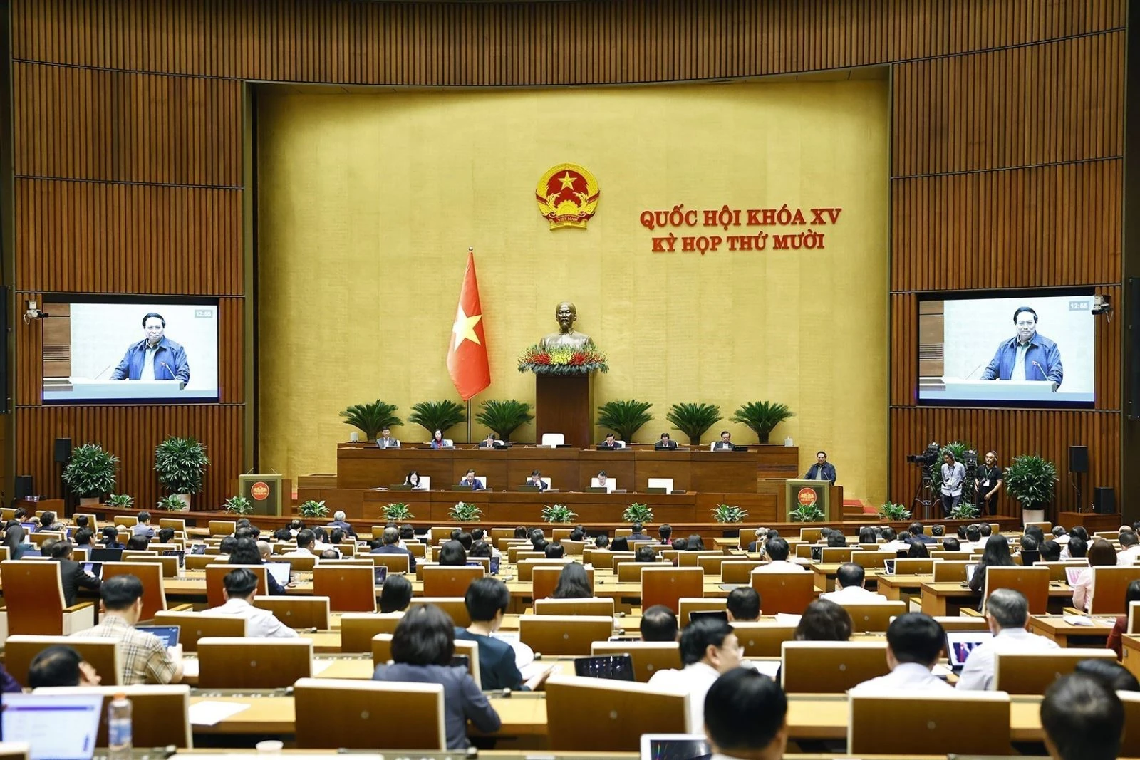 Ngày 31/10, Quốc hội thảo luận về một số dự án luật do Bộ Công an trình