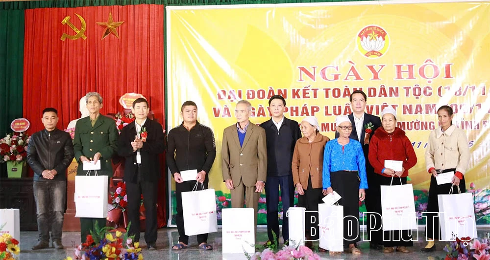 Ngày hội đại đoàn kết toàn dân tộc khu dân cư xóm Mường Lồ