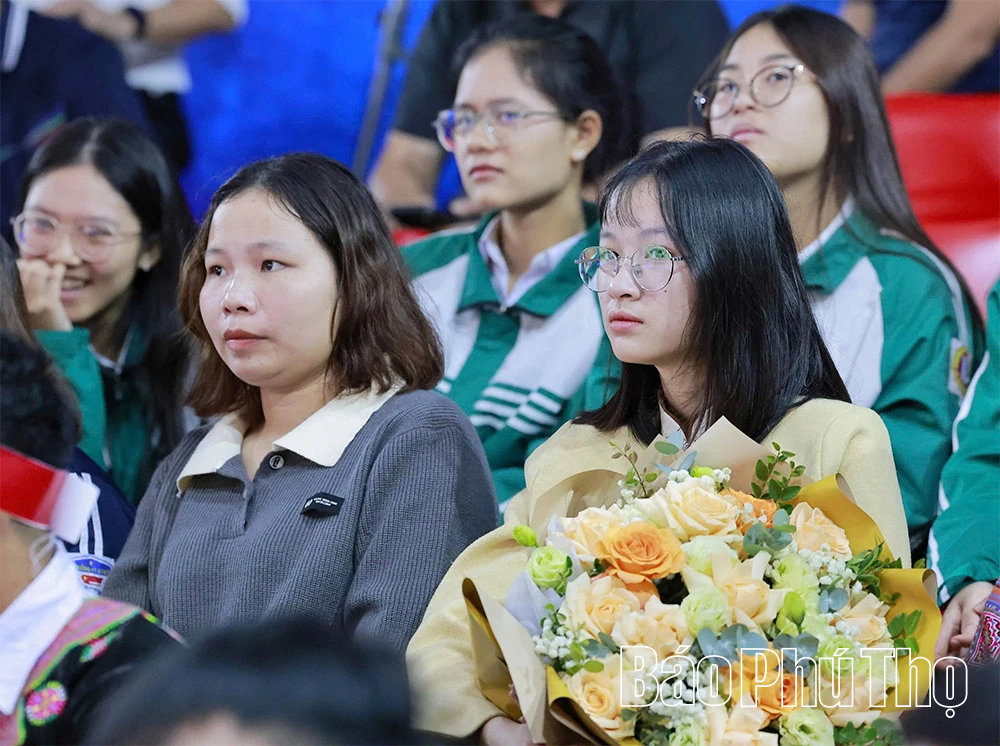 Khát vọng Lạc Hồng: Tiến về phía trước