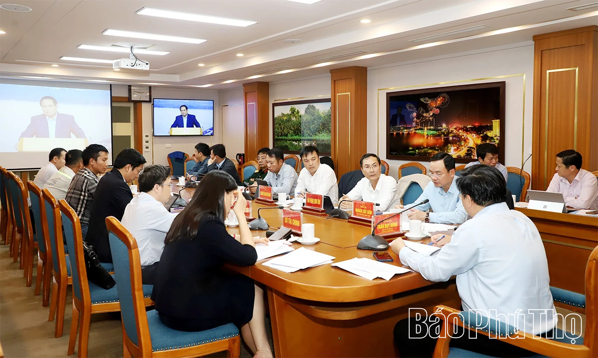 Tập trung tháo gỡ khó khăn, đẩy nhanh tiến độ các dự án giao thông trọng điểm