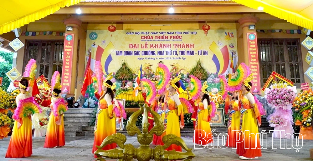 Khánh thành Tam quan gác chuông, nhà thờ Tổ, thờ Mẫu và Tứ ân chùa Thiên Phúc