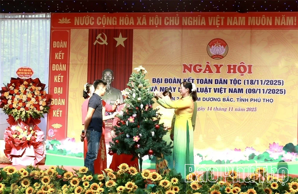 Ngày hội Đại đoàn kết toàn dân tộc thôn 2, xã Tam Dương Bắc