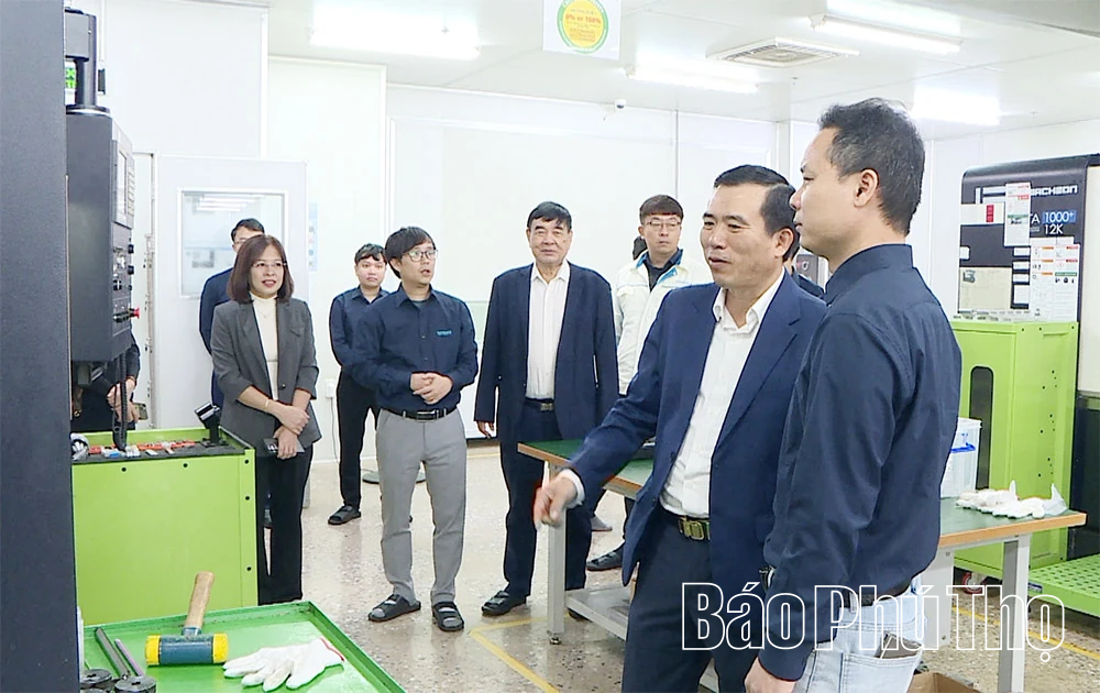 Trao giấy chứng nhận Doanh nghiệp Công nghệ cao cho Công ty TNHH công nghệ Namuga Phú Thọ