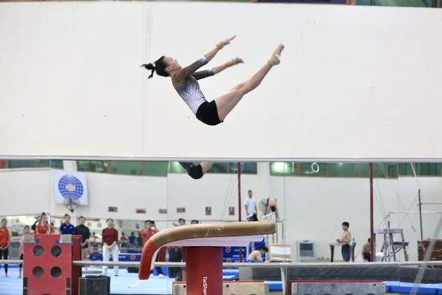 Hot boy thể dục dụng cụ và giấc mơ vàng SEA Games 33: Khi bị Thái Lan làm khó