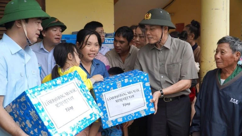 Thường trực Ban Bí thư yêu cầu tập trung cao nhất cho công tác cứu trợ, bảo vệ tính mạng của nhân dân