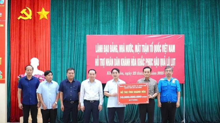 Thường trực Ban Bí thư yêu cầu tập trung cao nhất cho công tác cứu trợ, bảo vệ tính mạng của nhân dân