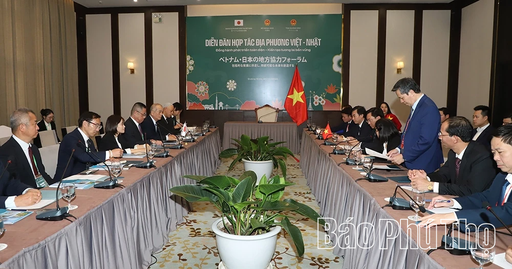 Chủ tịch UBND tỉnh Trần Duy Đông tiếp, làm việc với lãnh đạo tỉnh Yamanashi (Nhật Bản)