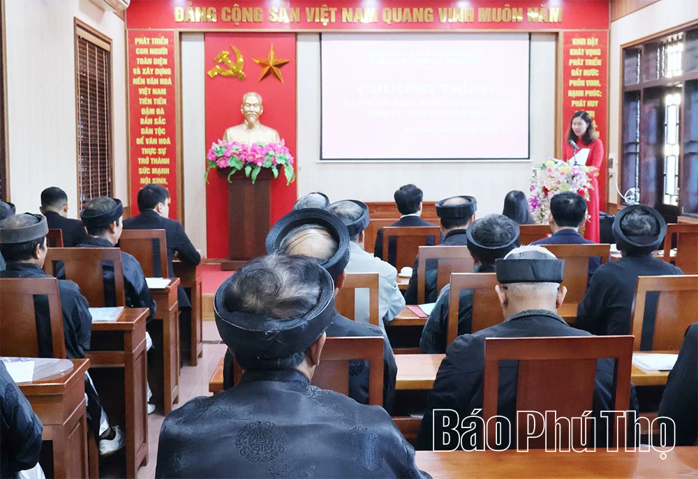 Khu di tích lịch sử Đền Hùng tập huấn tuyển chọn ông Từ, phụ Từ