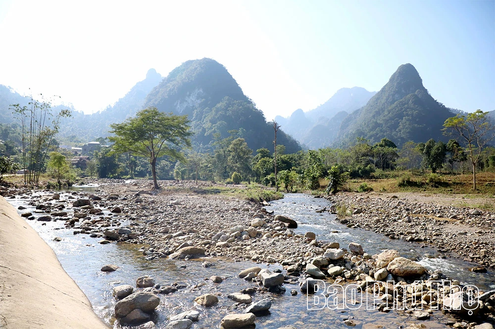 Vẻ đẹp thiên nhiên, con người Xuân Sơn