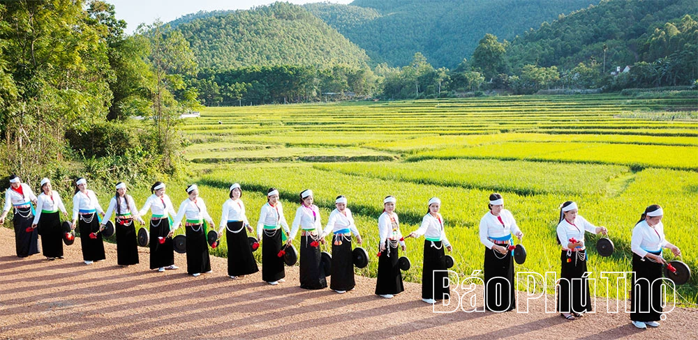 Giữ hồn chiêng Mường Tu Vũ