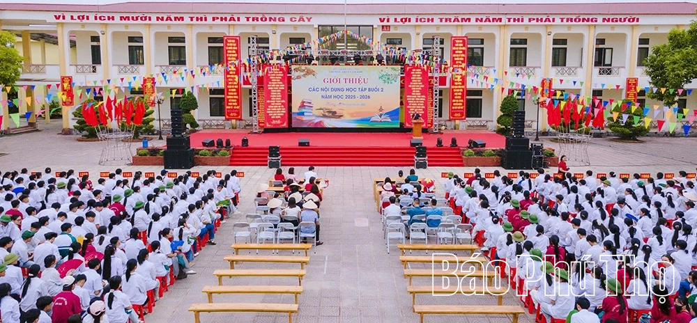 Trường THPT Cẩm Khê: Nơi khởi nguồn tri thức và hành trình vươn tới tương lai