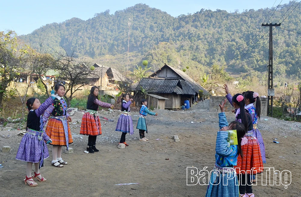 Mùa “bắt vợ” ở thung lũng Hang Kia