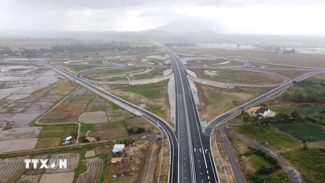 Đẩy nhanh tiến độ hoàn thành các dự án chào mừng Đại hội Đảng XIV