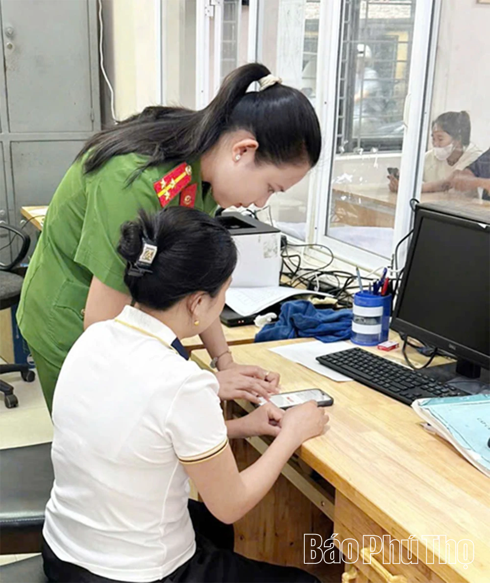 Vì Nhân dân phục vụ