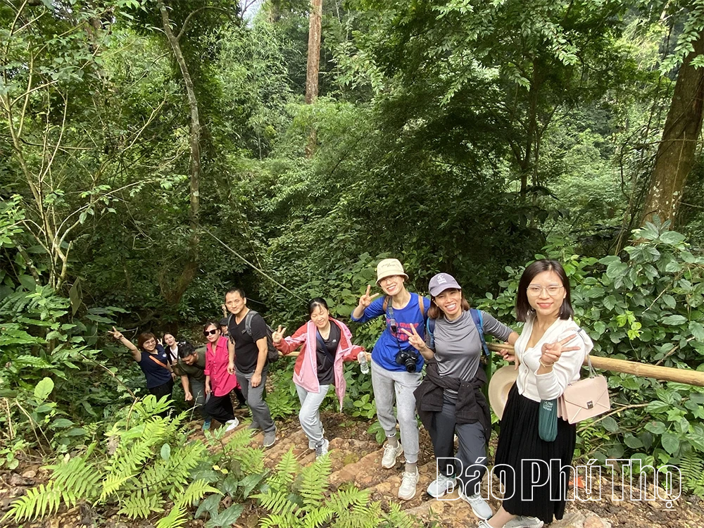 Khám phá du lịch cộng đồng bản Sưng