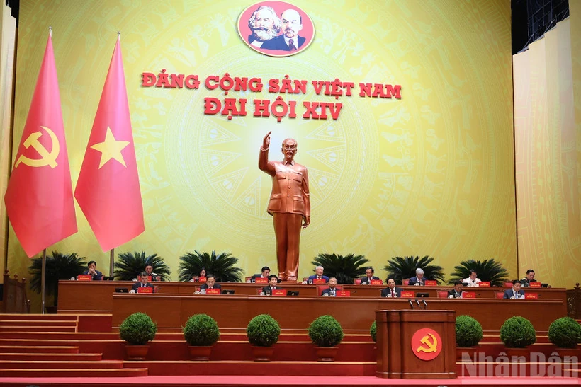 Thông cáo báo chí về ngày làm việc thứ hai Đại hội đại biểu toàn quốc lần thứ XIV của Đảng