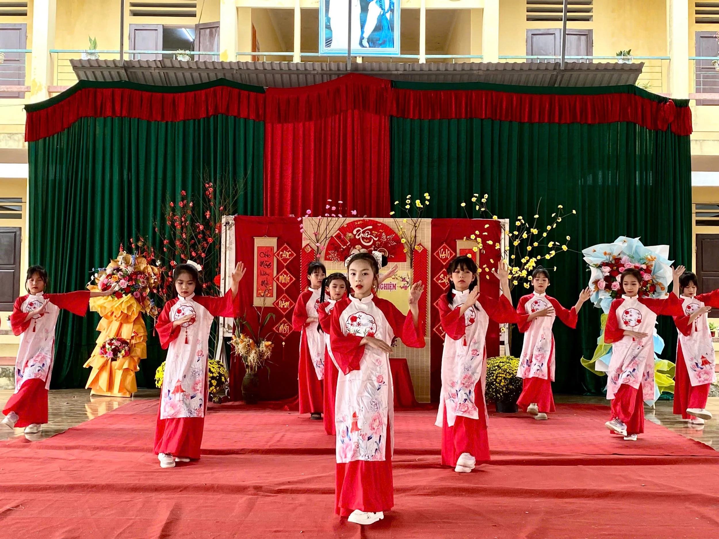 Ngày Tết quê em” bài học kỹ năng sống từ những trải nghiệm