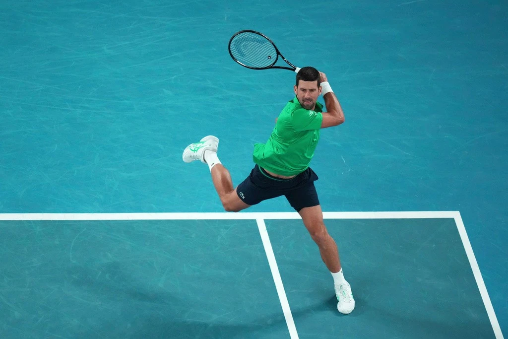 Alcaraz thắng ngược Djokovic, giành Australian Open lần đầu tiên