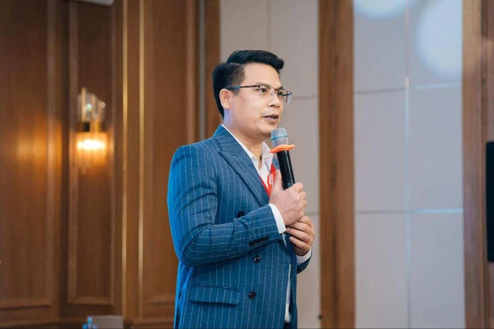 Tấm ốp Panel Ngoài trời 2026: Giải pháp ốp tường trần chịu nhiệt tốt nhất?